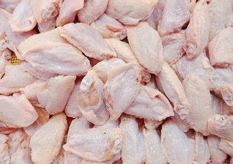 raw peel fresh chicken middle joint wing pieces ready to freeze for export